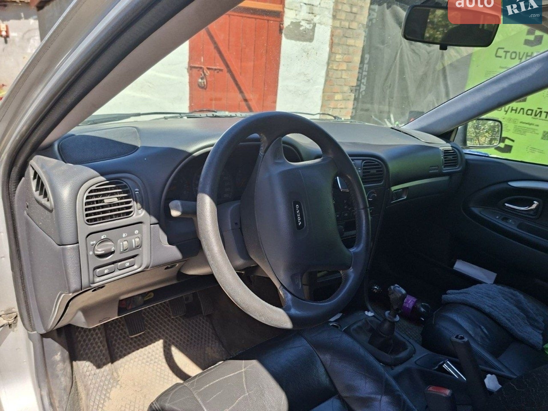 Volvo V40 2002 VIN YV1VW14K32F838343 фото оголошення 3 з 5