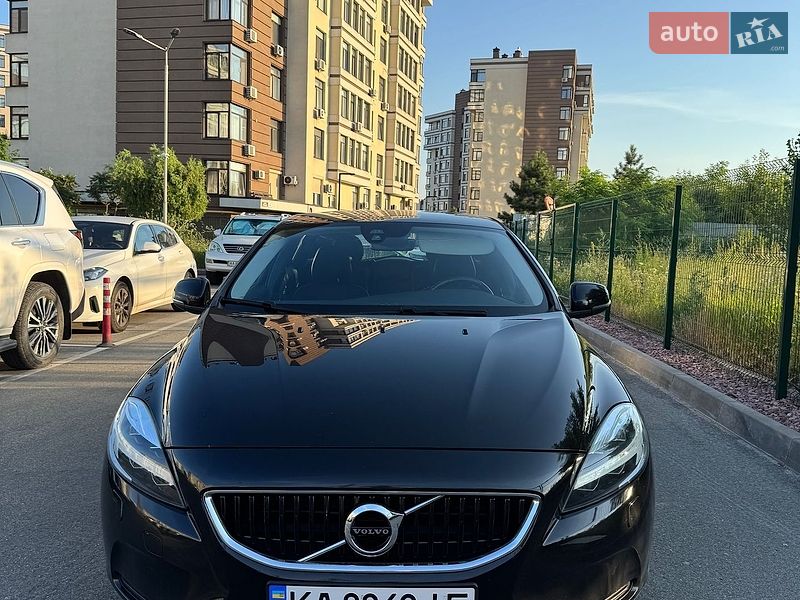 Хэтчбек Volvo V40 2016 в Киеве фото 10 Хэтчбек Volvo V40 2016 в Киеве