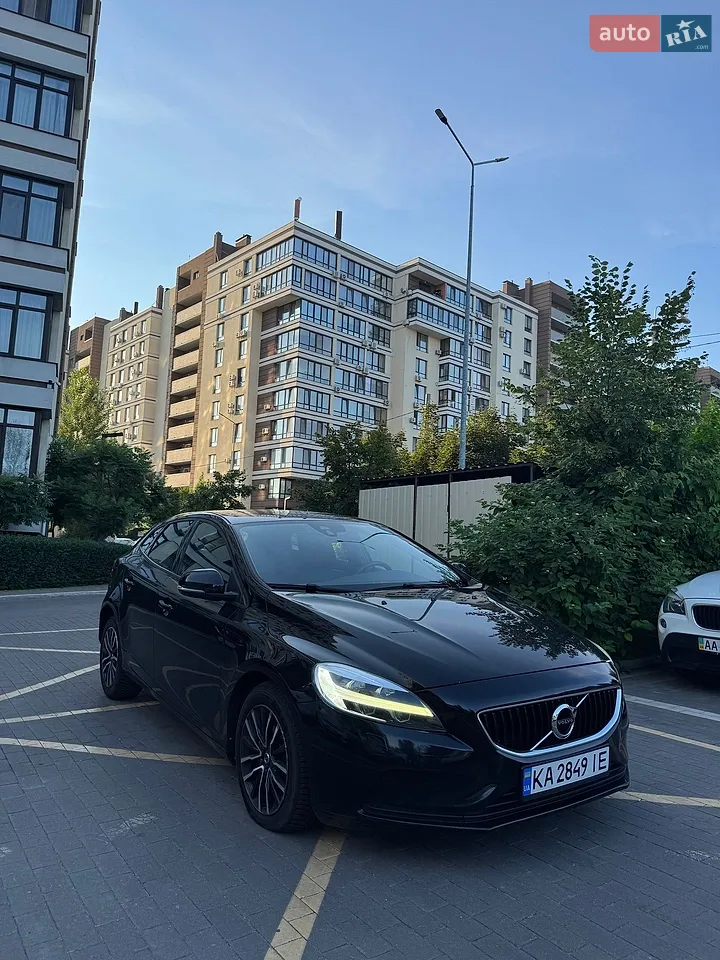2017 Volvo V40 - мініатюра 13