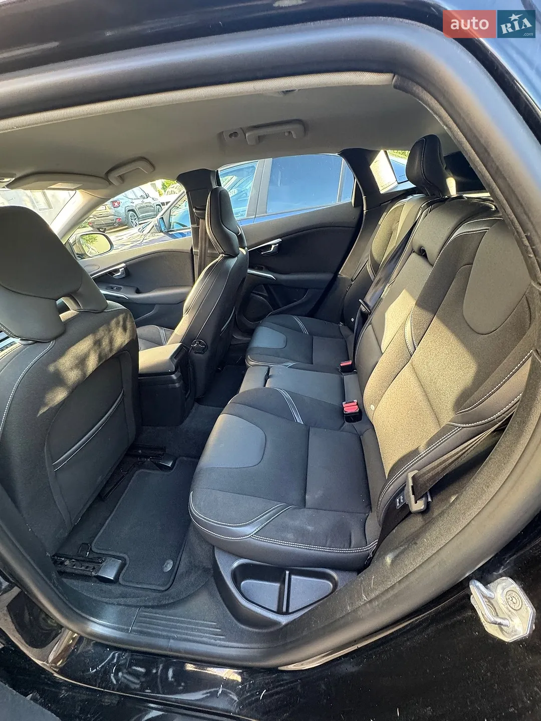 2016 Volvo V40 - мініатюра 41
