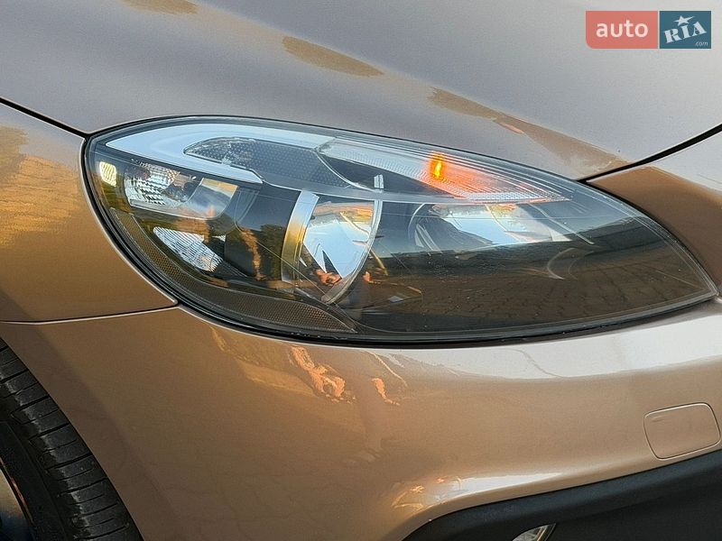 Хэтчбек Volvo V40 2013 в Стрые фото 112 Хэтчбек Volvo V40 2013 в Стрые