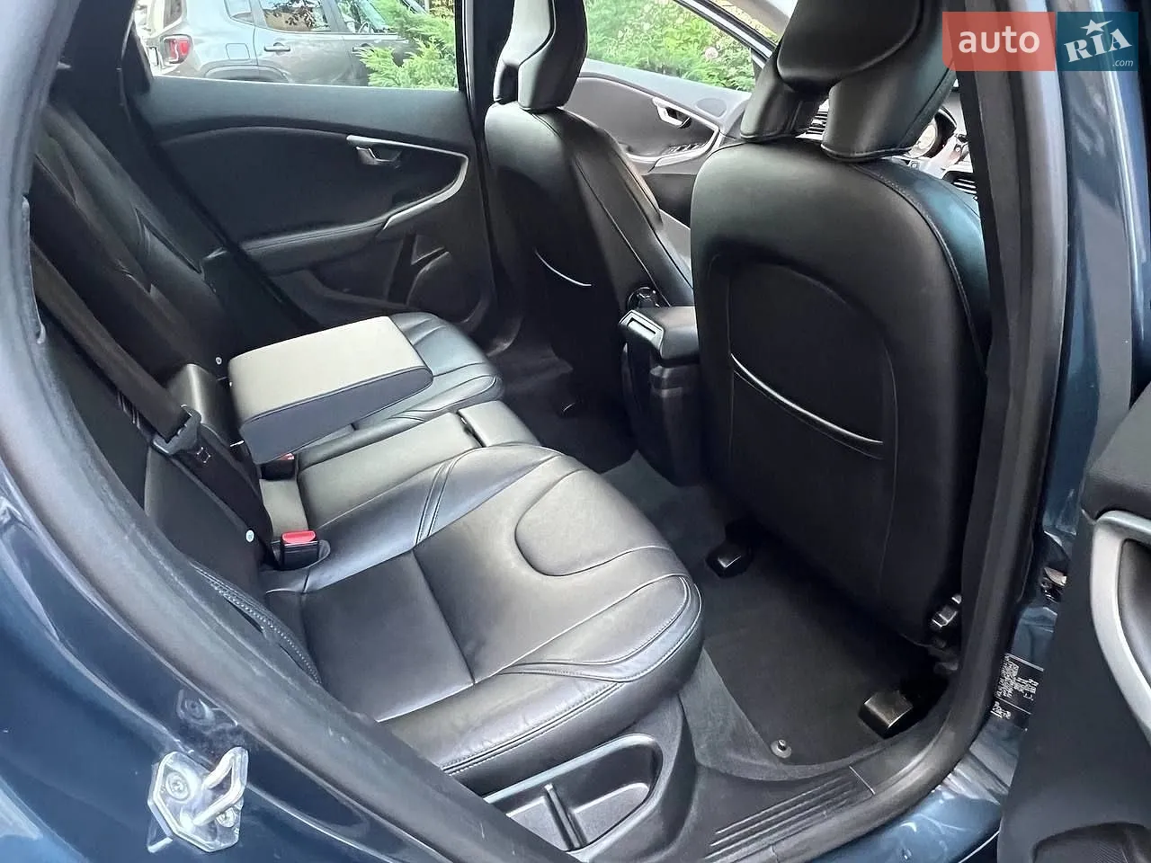 2017 Volvo V40 - мініатюра 15