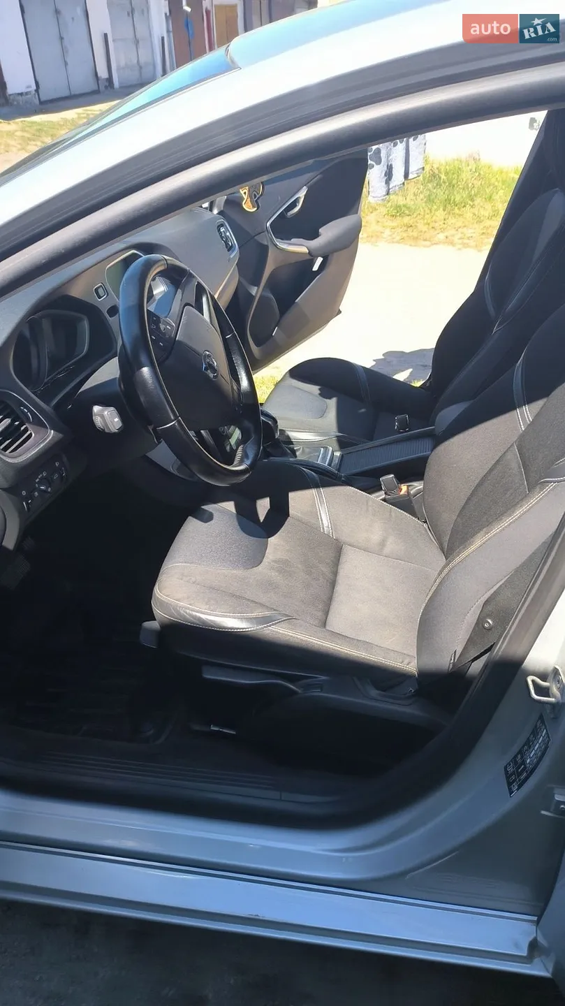 2016 Volvo V40 - мініатюра 15