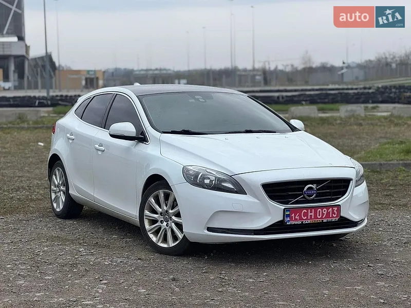 Volvo V40