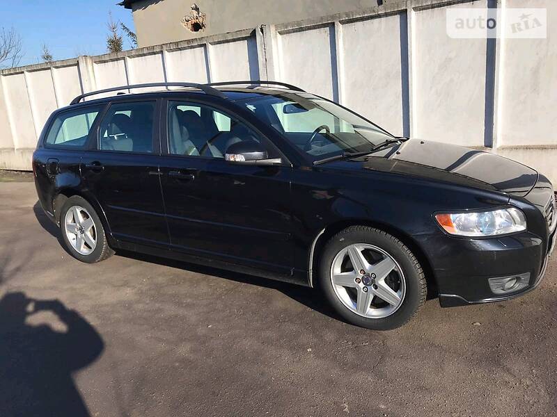 Універсал Volvo V50 2010 в Козятині
