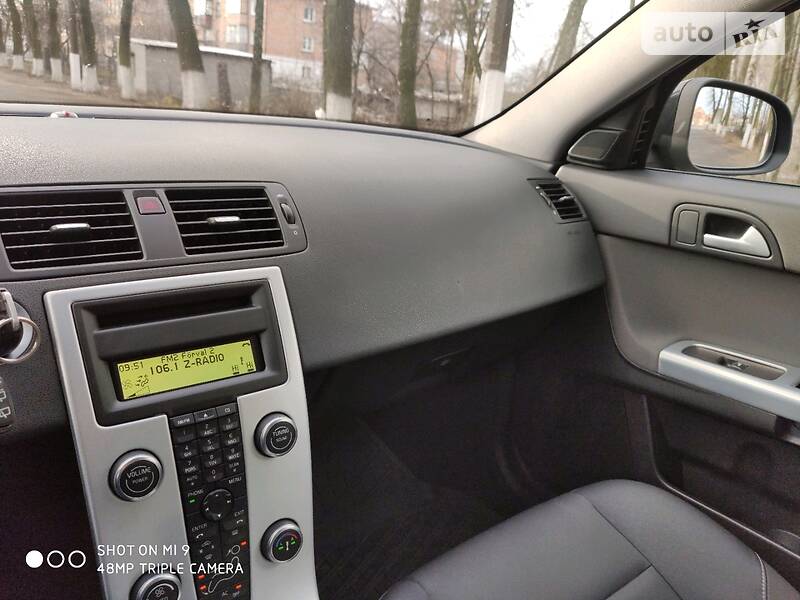 Універсал Volvo V50 2010 в Козятині