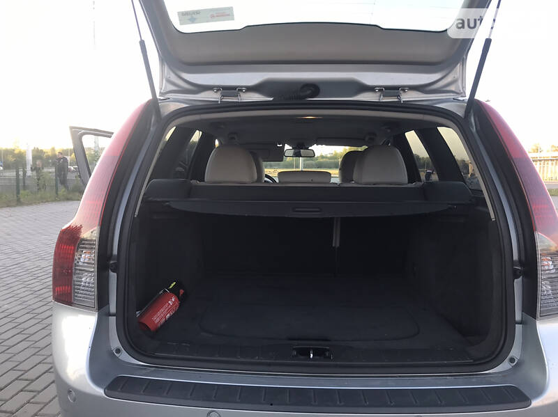 Універсал Volvo V50 2008 в Львові