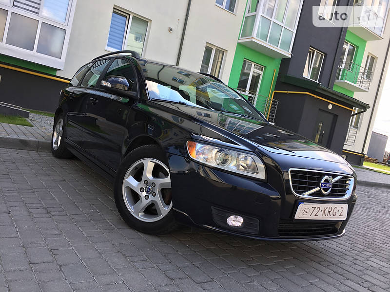 Универсал Volvo V50 2011 в Львове