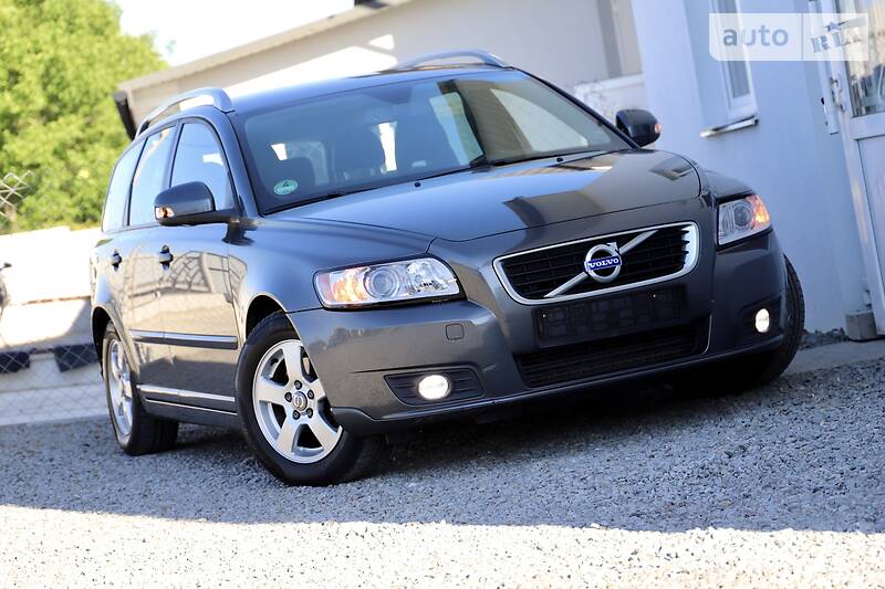 Універсал Volvo V50 2012 в Дрогобичі