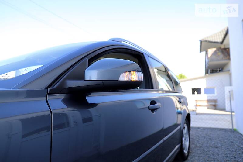 Універсал Volvo V50 2012 в Дрогобичі