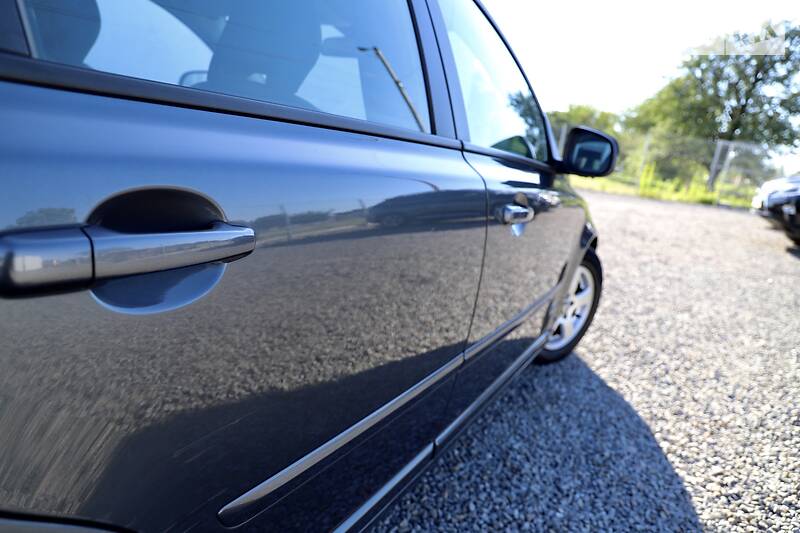 Універсал Volvo V50 2012 в Дрогобичі