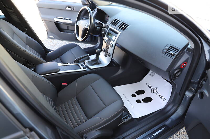 Універсал Volvo V50 2012 в Дрогобичі