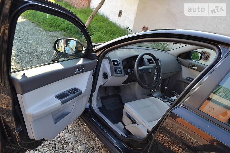 Універсал Volvo V50 2009 в Калуші