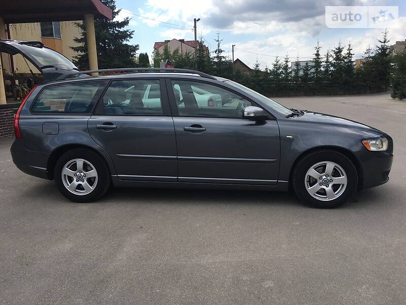 Универсал Volvo V50 2009 в Тернополе