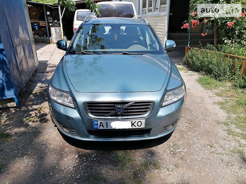 Универсал Volvo V50 2010 в Киеве