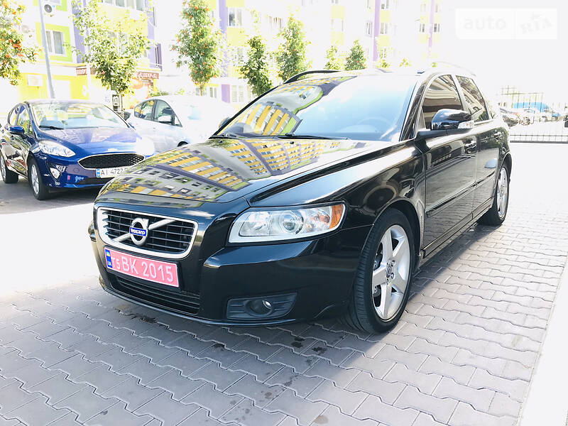 Універсал Volvo V50 2011 в Софіївській Борщагівці