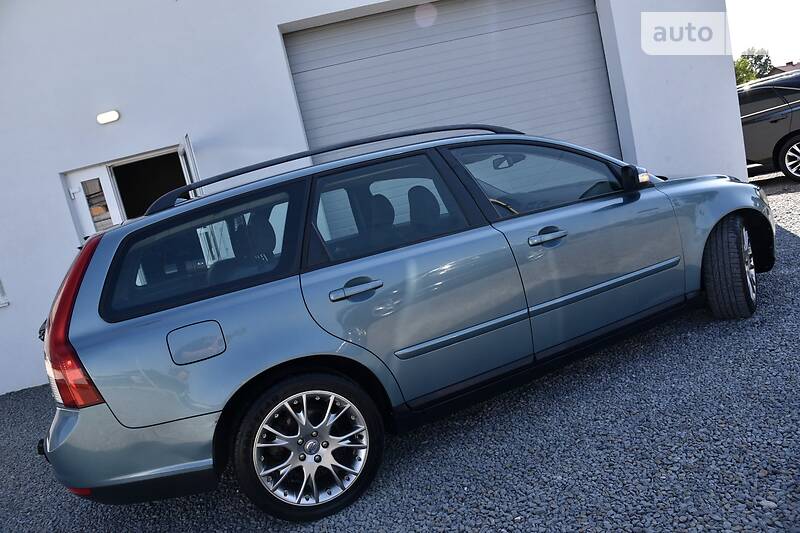 Універсал Volvo V50 2009 в Дрогобичі