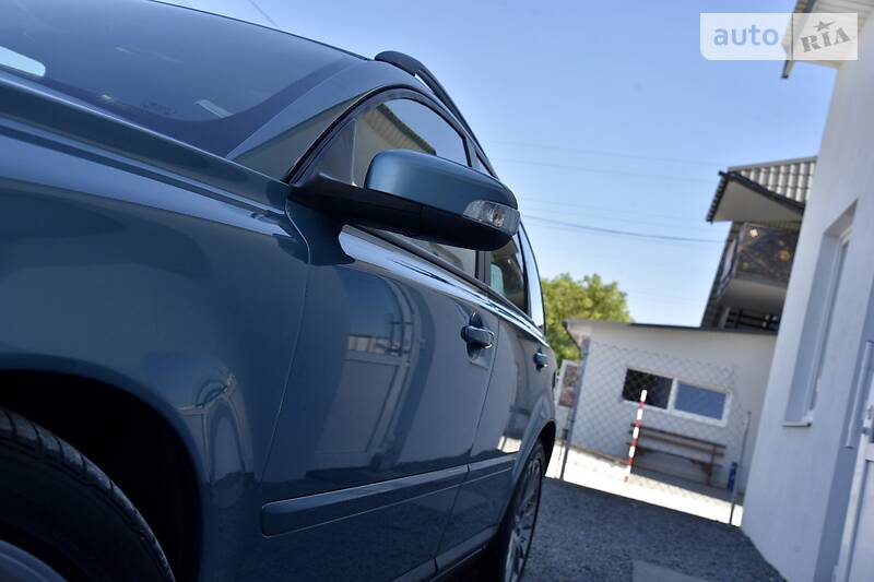 Універсал Volvo V50 2009 в Дрогобичі
