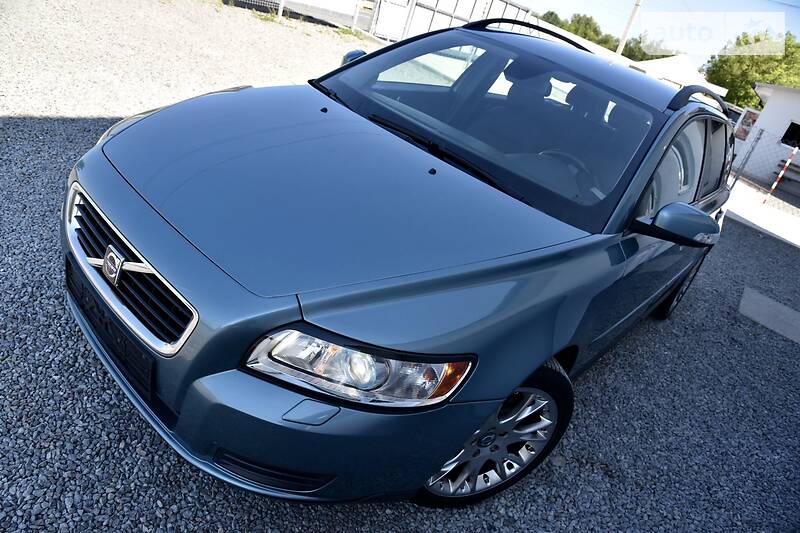 Універсал Volvo V50 2009 в Дрогобичі