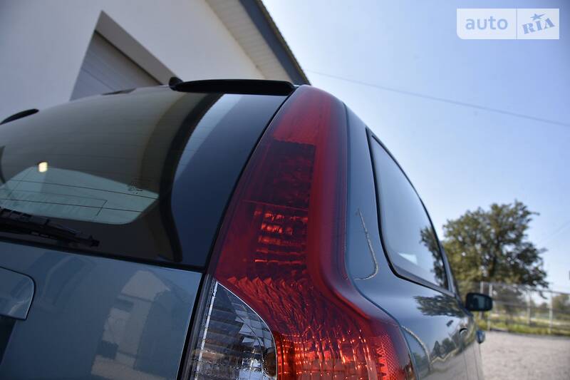 Універсал Volvo V50 2009 в Дрогобичі