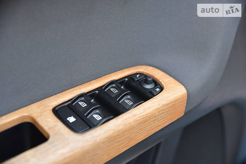 Універсал Volvo V50 2009 в Дрогобичі