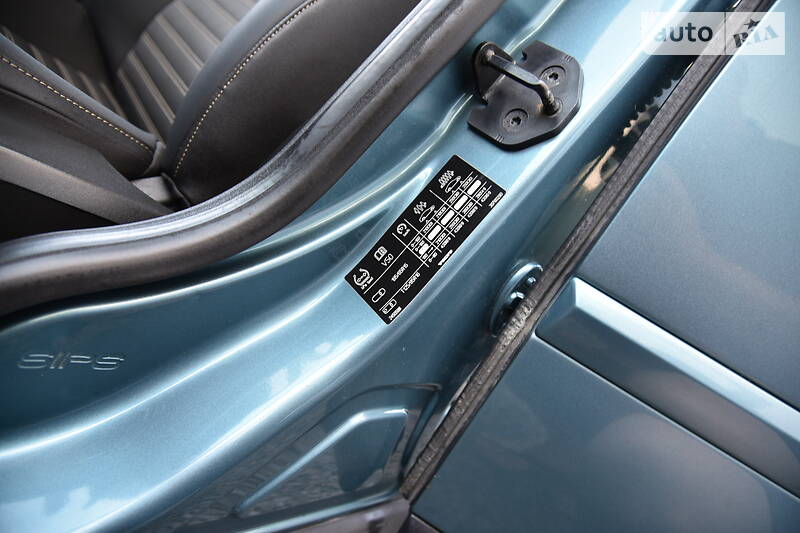 Універсал Volvo V50 2009 в Дрогобичі