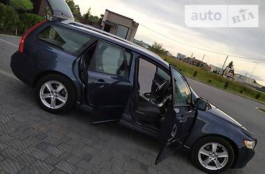 Універсал Volvo V50 2010 в 