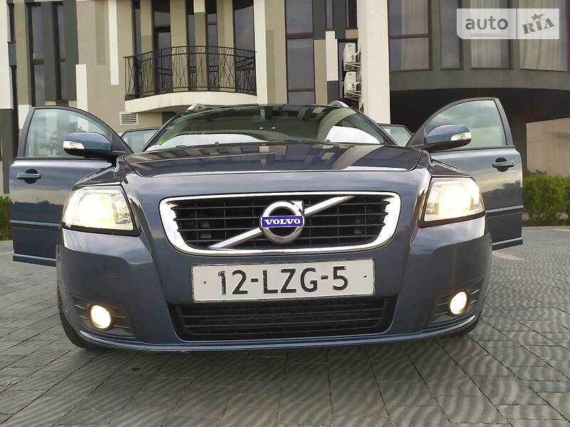 Універсал Volvo V50 2010 в Стрию