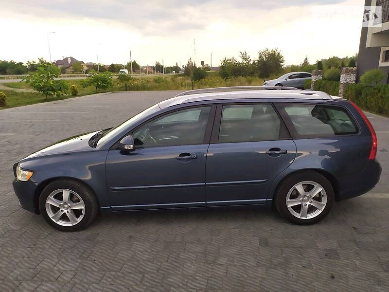 Універсал Volvo V50 2010 в Стрию