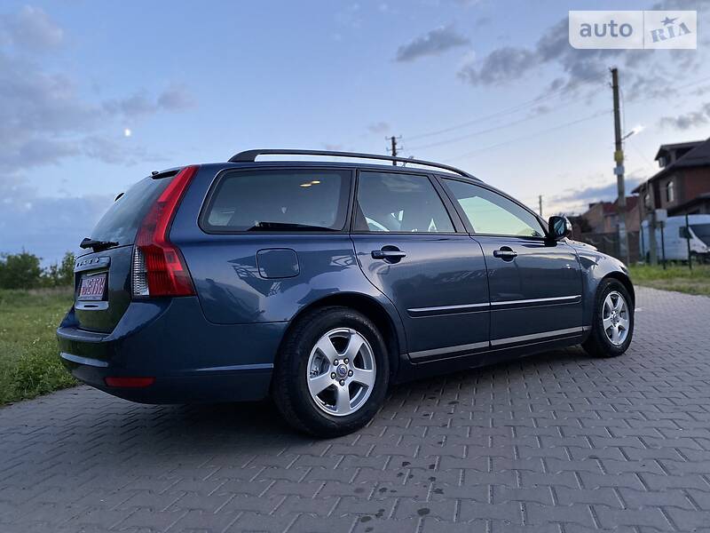 Універсал Volvo V50 2010 в Рівному фото 4 Універсал Volvo V50 2010 в Рівному
