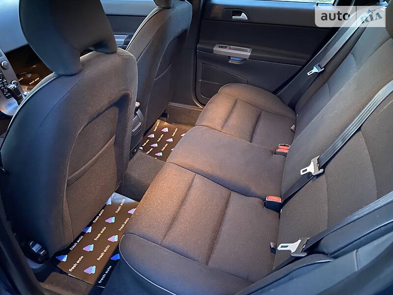 Універсал Volvo V50 2010 в Рівному фото 14 Універсал Volvo V50 2010 в Рівному
