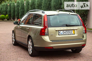 Універсал Volvo V50 2010 в 
