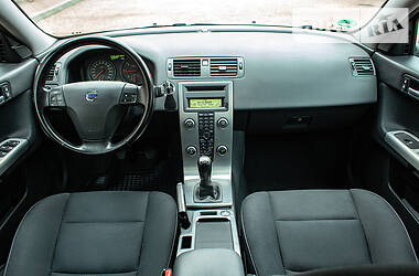 Універсал Volvo V50 2010 в 