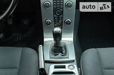 Універсал Volvo V50 2010 в 
