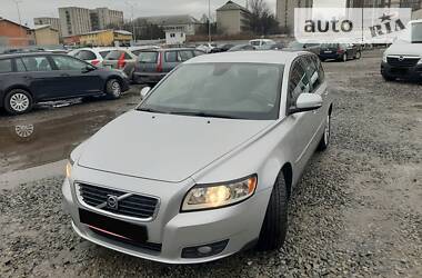 Универсал Volvo V50 2010 в Львове