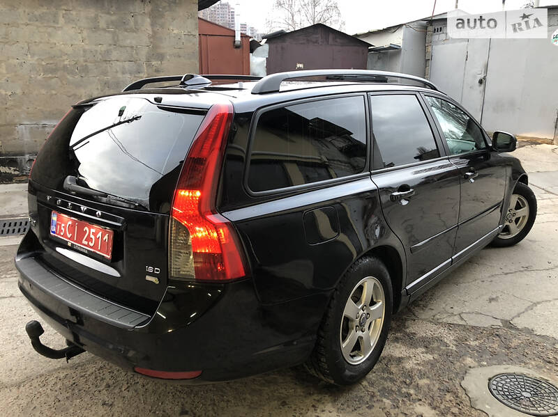 Универсал Volvo V50 2009 в Киеве