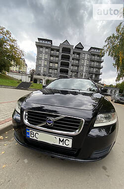 Универсал Volvo V50 2008 в Бориславе