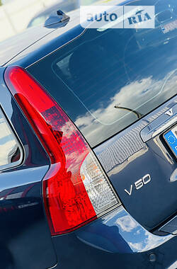 Универсал Volvo V50 2012 в Лубнах
