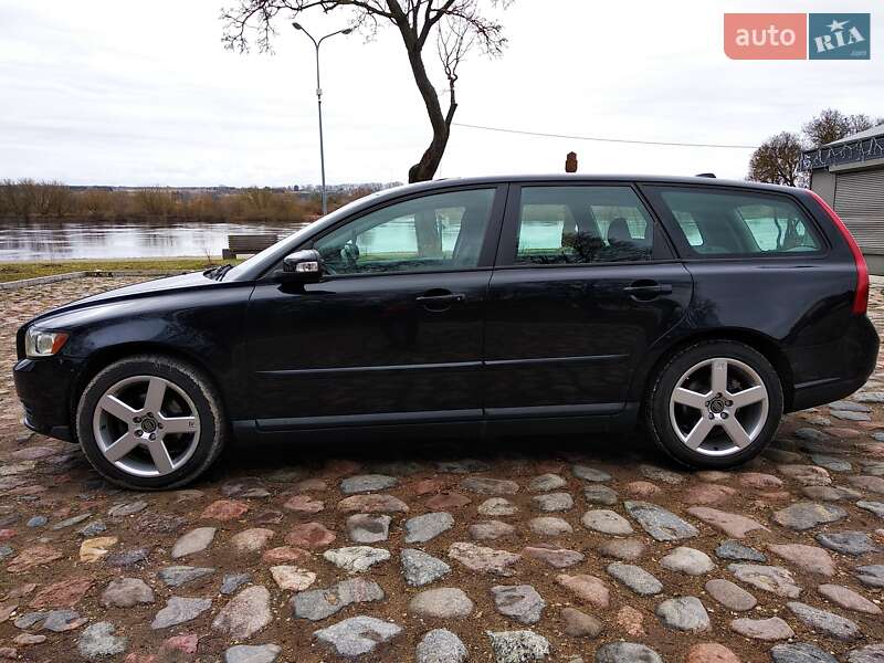 Универсал Volvo V50 2009 в Казанке