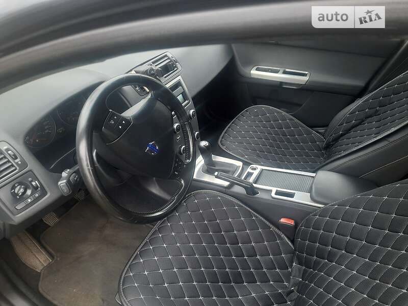Универсал Volvo V50 2009 в Долинской