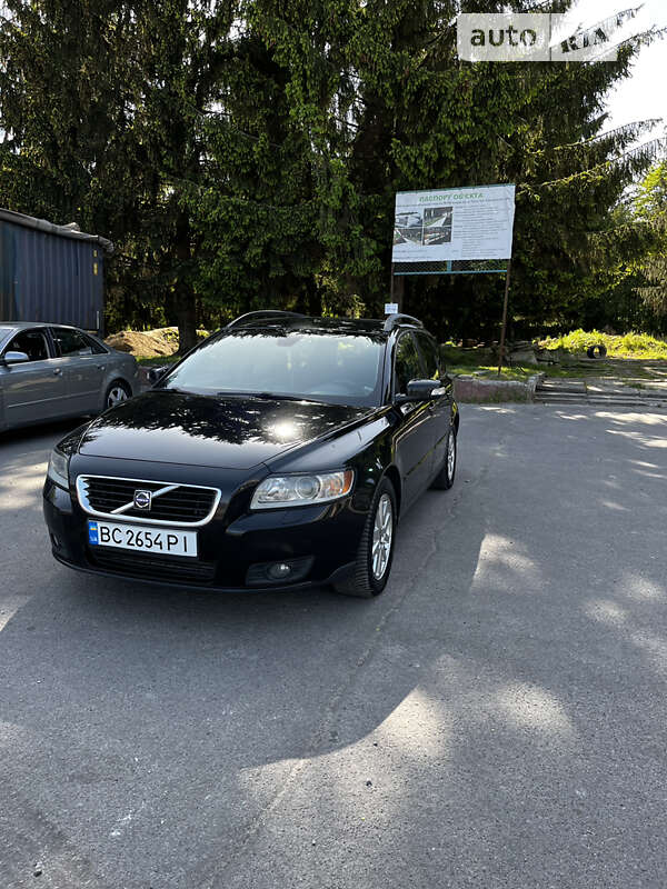 Volvo V50 2008