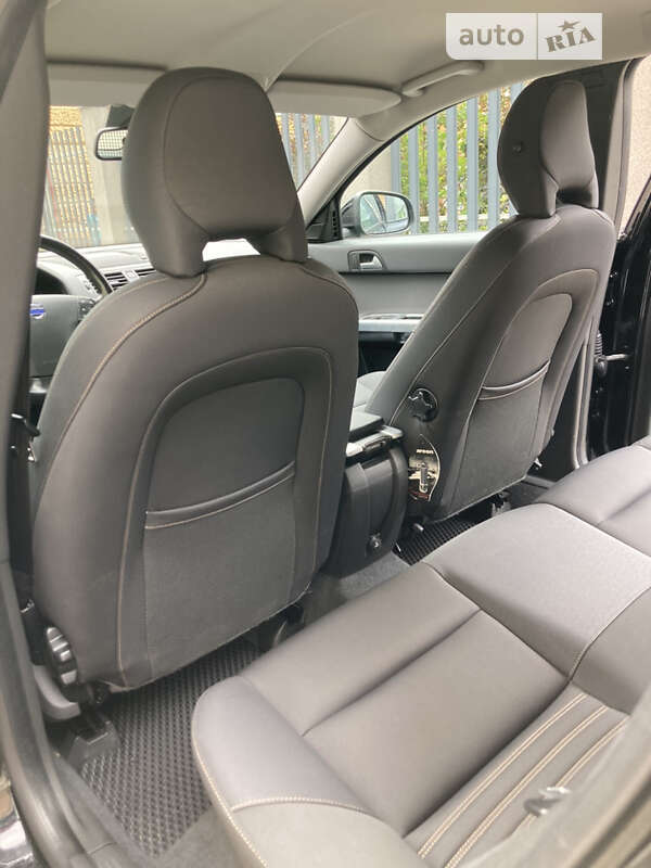Универсал Volvo V50 2010 в Львове фото 10 Универсал Volvo V50 2010 в Львове