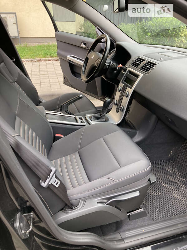 Универсал Volvo V50 2010 в Львове фото 24 Универсал Volvo V50 2010 в Львове