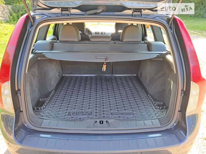 Универсал Volvo V50 2008 в Чемеровцах