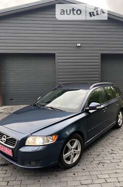 Універсал Volvo V50 2010 в Рівному