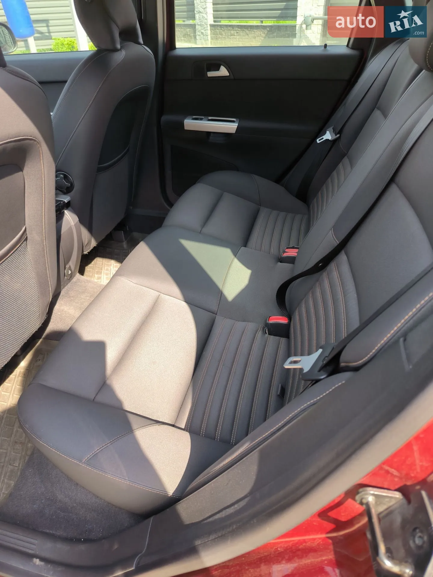 2010 Volvo V50 - мініатюра 9