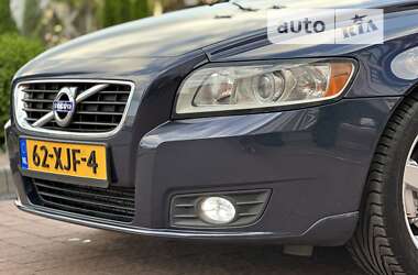Универсал Volvo V50 2012 в 