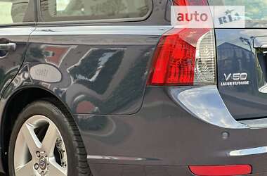 Универсал Volvo V50 2012 в 