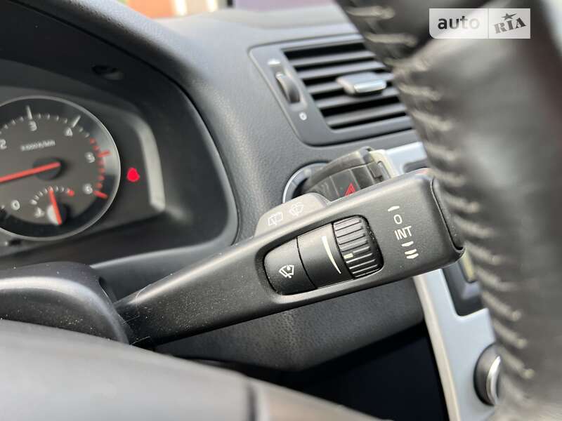 Універсал Volvo V50 2012 в Стрию