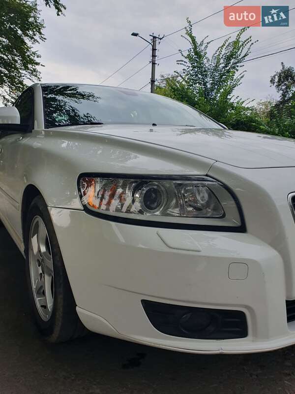 Универсал Volvo V50 2011 в Дрогобыче